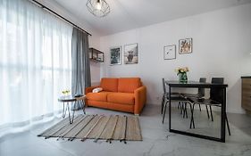 1555 Apartments I z miejscem parkingowym