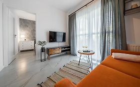 1555 Apartments I z miejscem parkingowym
